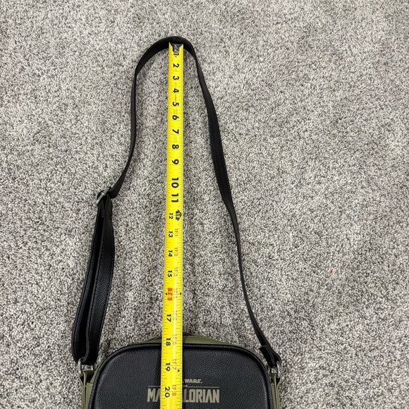 Mandalorian Baby Yoda Grogu Purse Disney Dani by Danielle Nicole Crossbody EUC - Picture 6 of 9